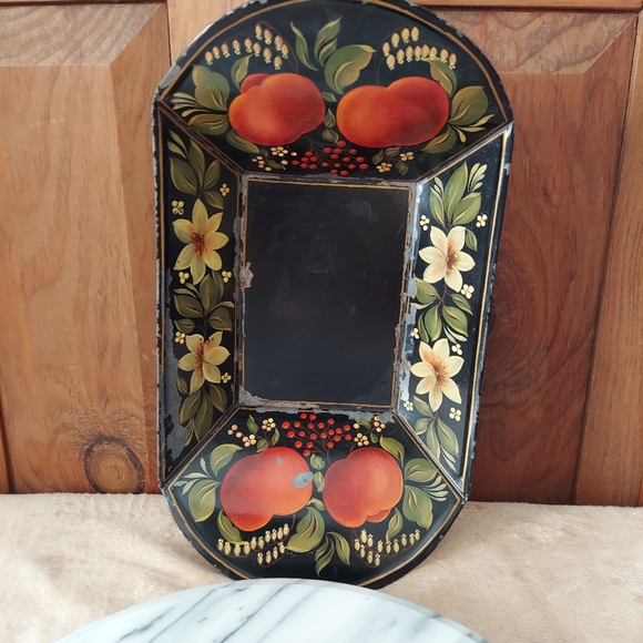 Painted Metal Tole Tray - Picture 10 of 10